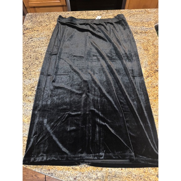 Talbots Dresses & Skirts - NWT Talbots Black Velvet Midi Skirt Large Elastic Waist Stretch Straight